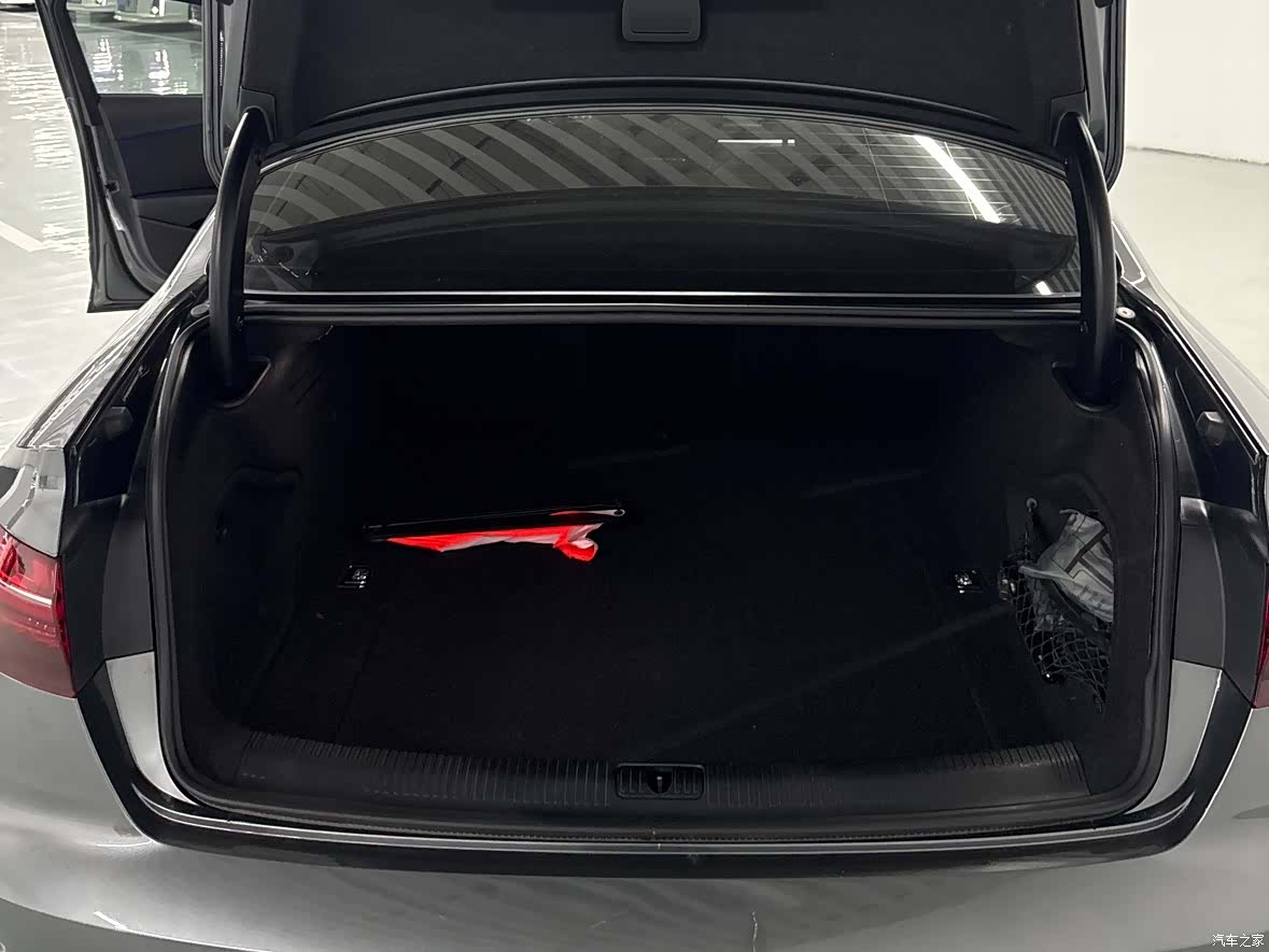Audi A4L, 2023 15