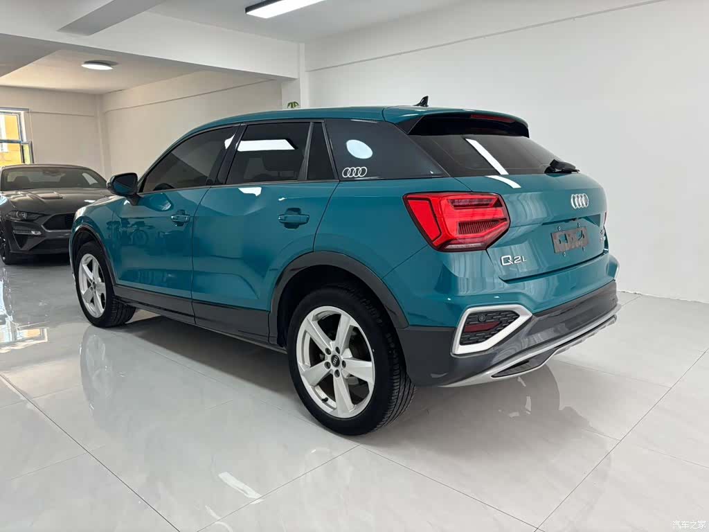 Audi Q2L, 2022 16