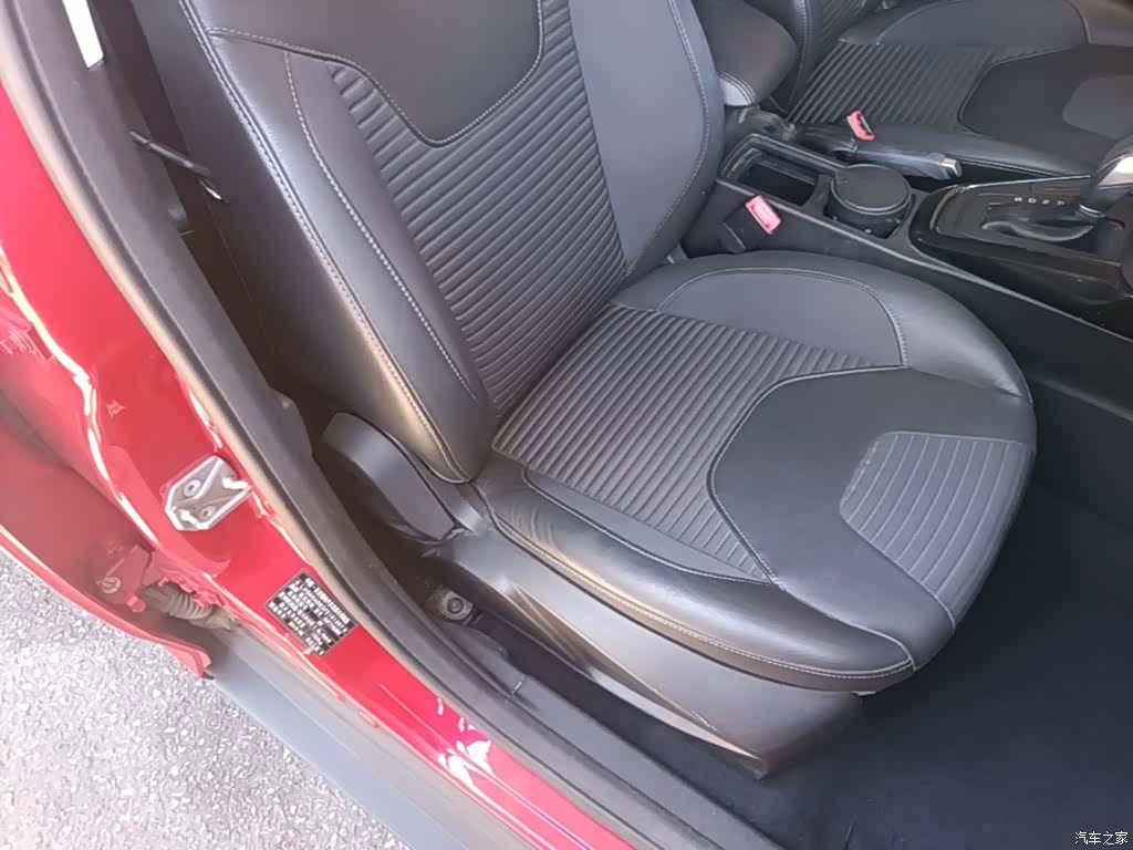 Ford Focus, 2015 25