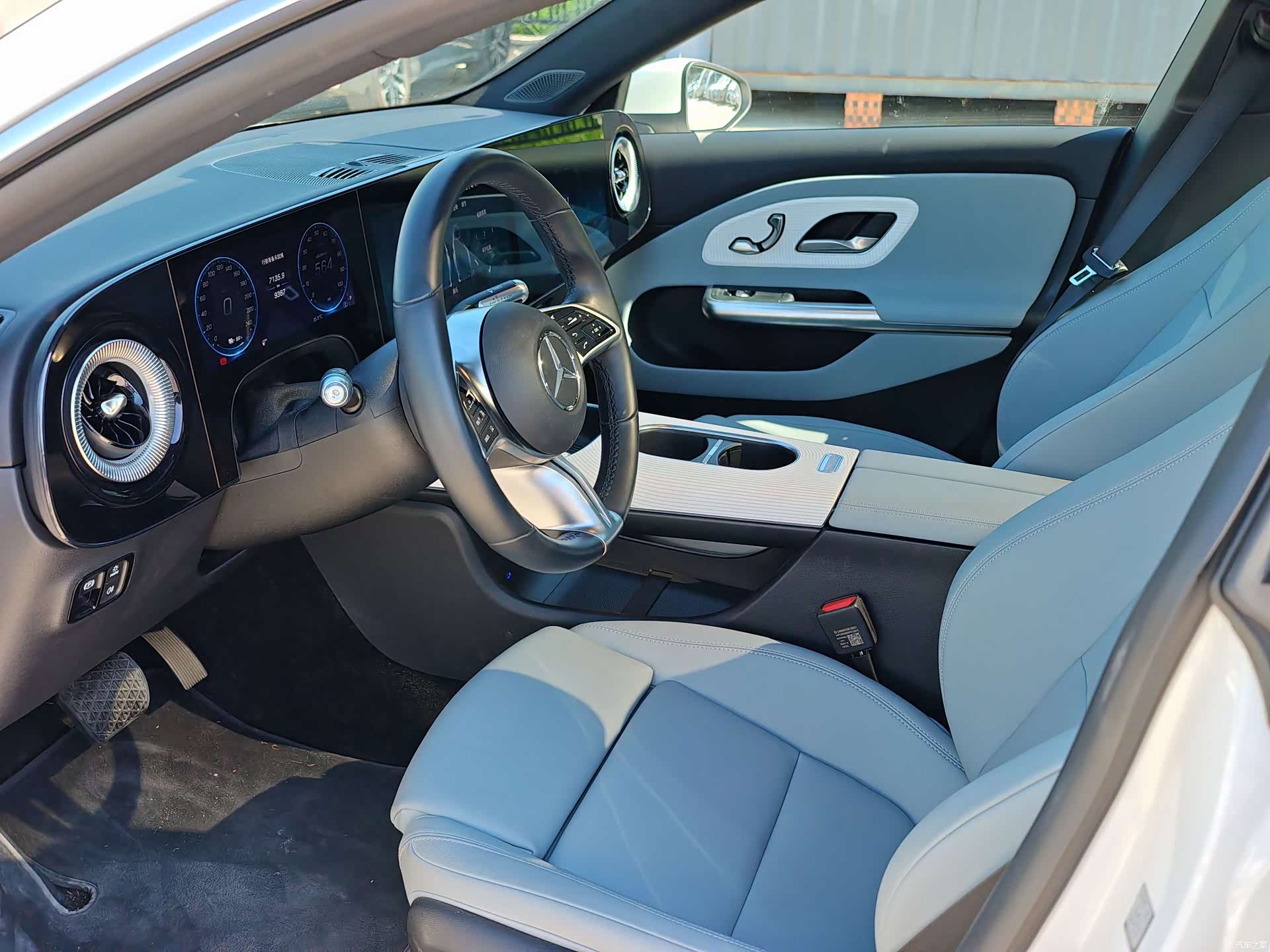 Mercedes-Benz CLA, 2026 13