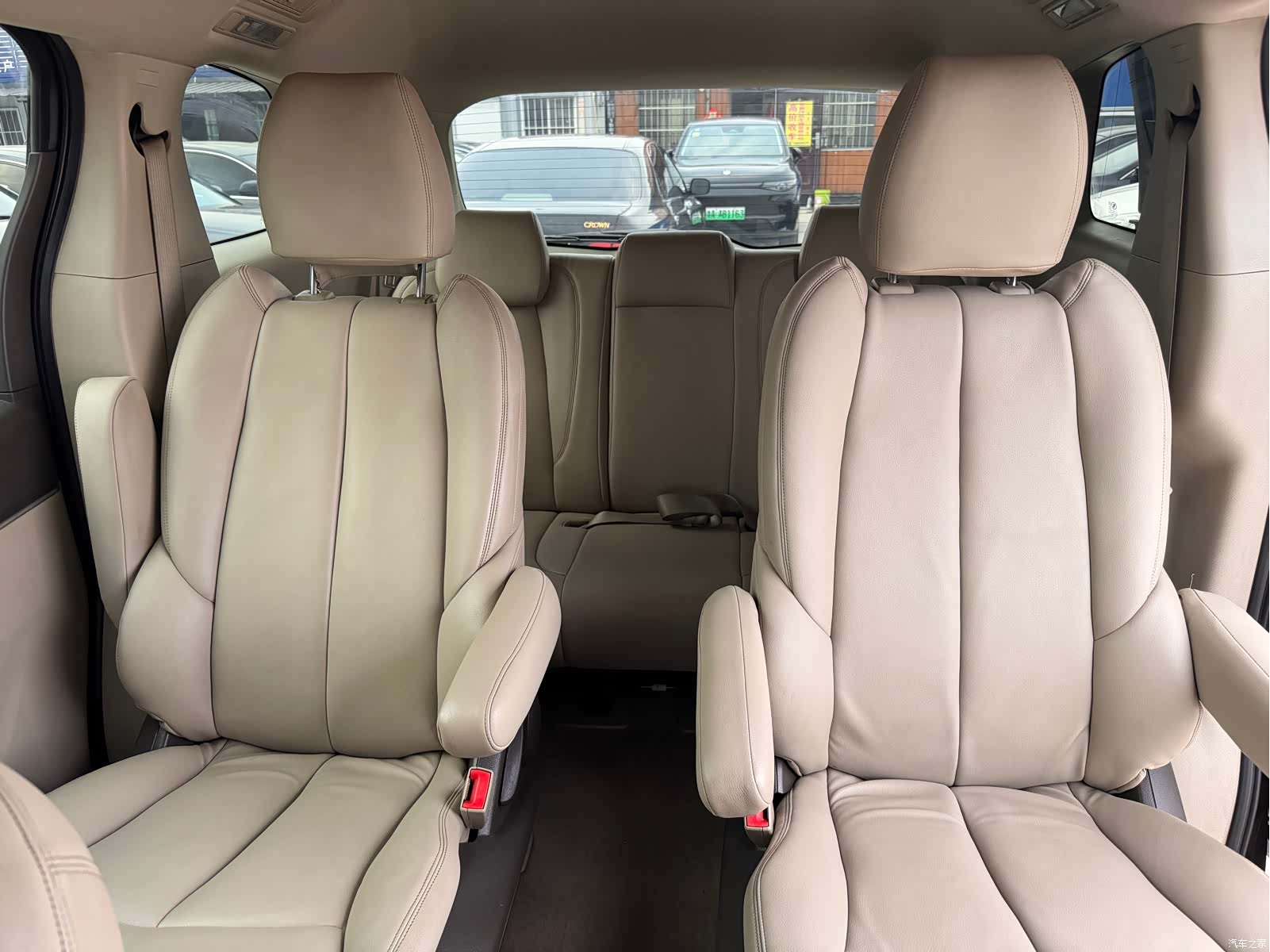 Buick GL8, 2013 6