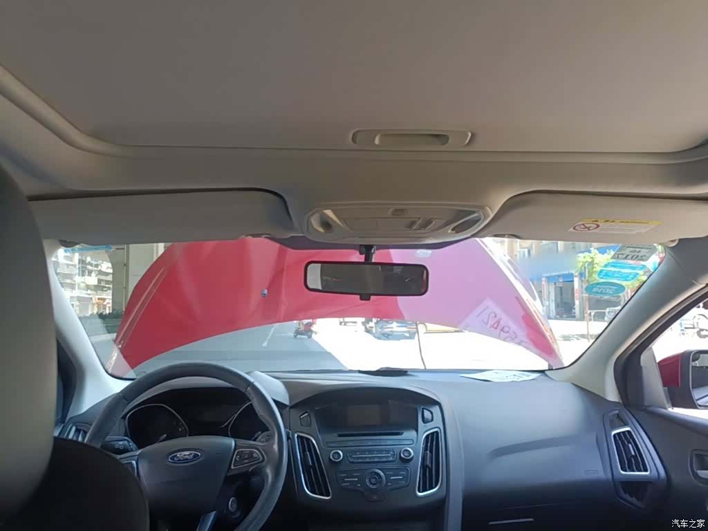 Ford Focus, 2015 18