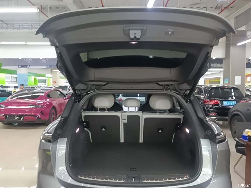 NIO ES6, 2025 19