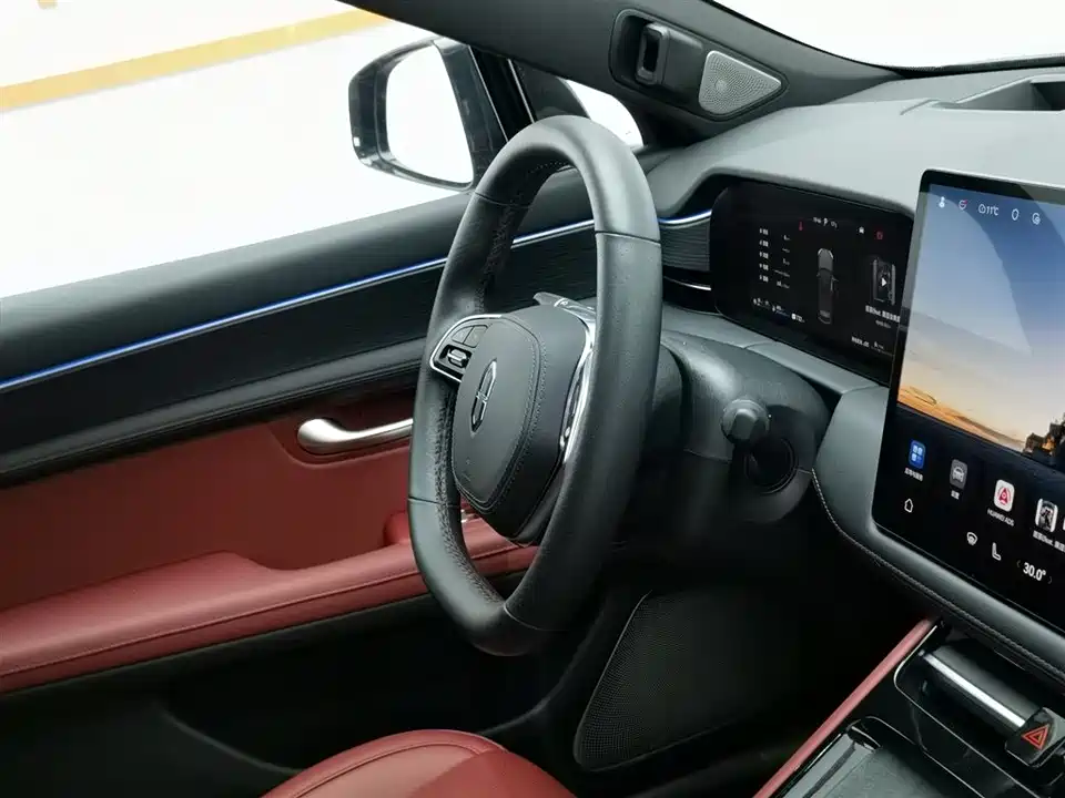 AITO Ask the world M5