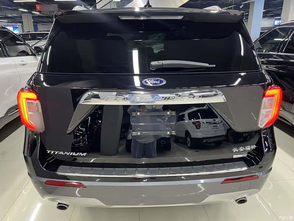 Ford Explorer, 2022 15
