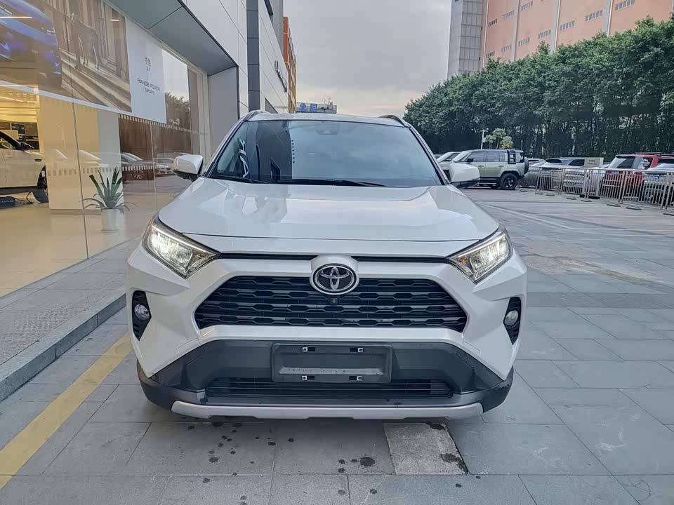 Toyota RAV4 Rongfang