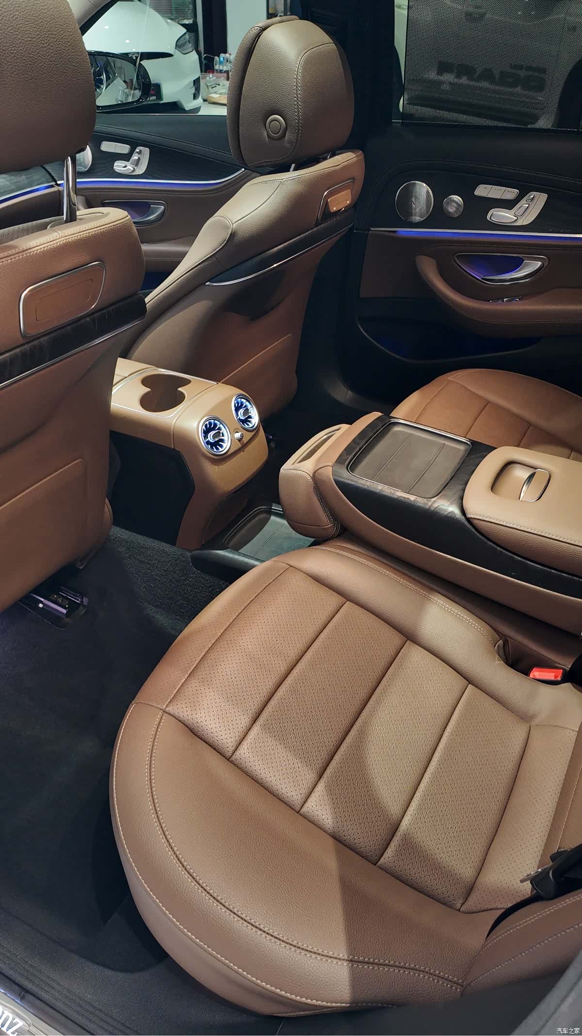 Mercedes-Benz E-Class, 2019 8