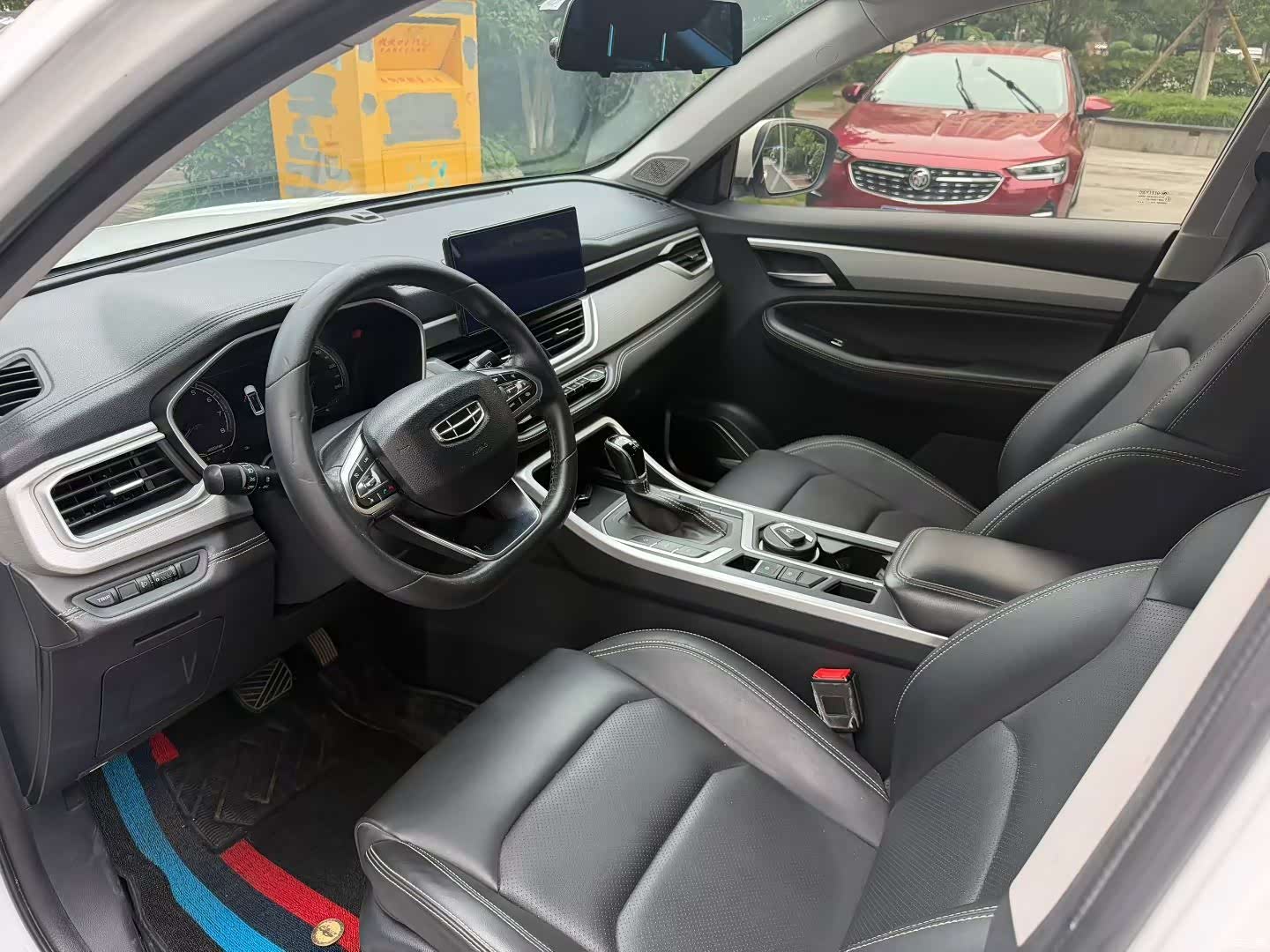 Geely X6, 2020 4
