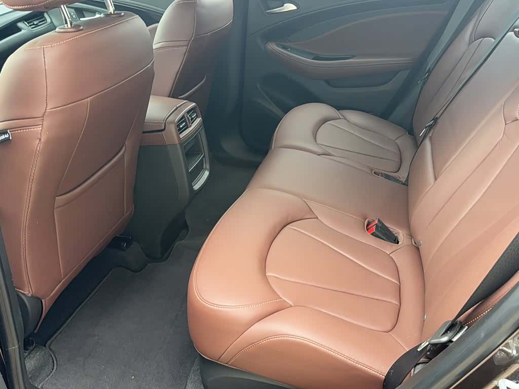 Buick Envision Plus, 2022 13