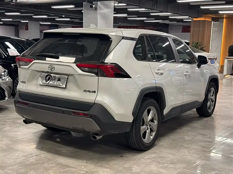 Toyota RAV4 Rongfang