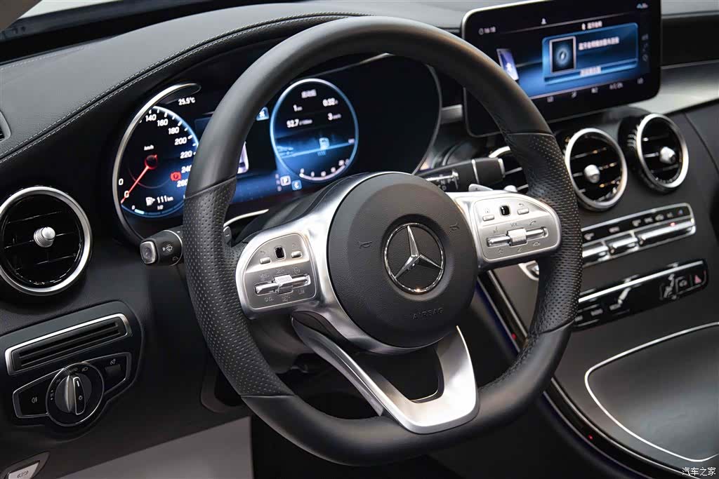 Mercedes-Benz C-Class, 2020 16