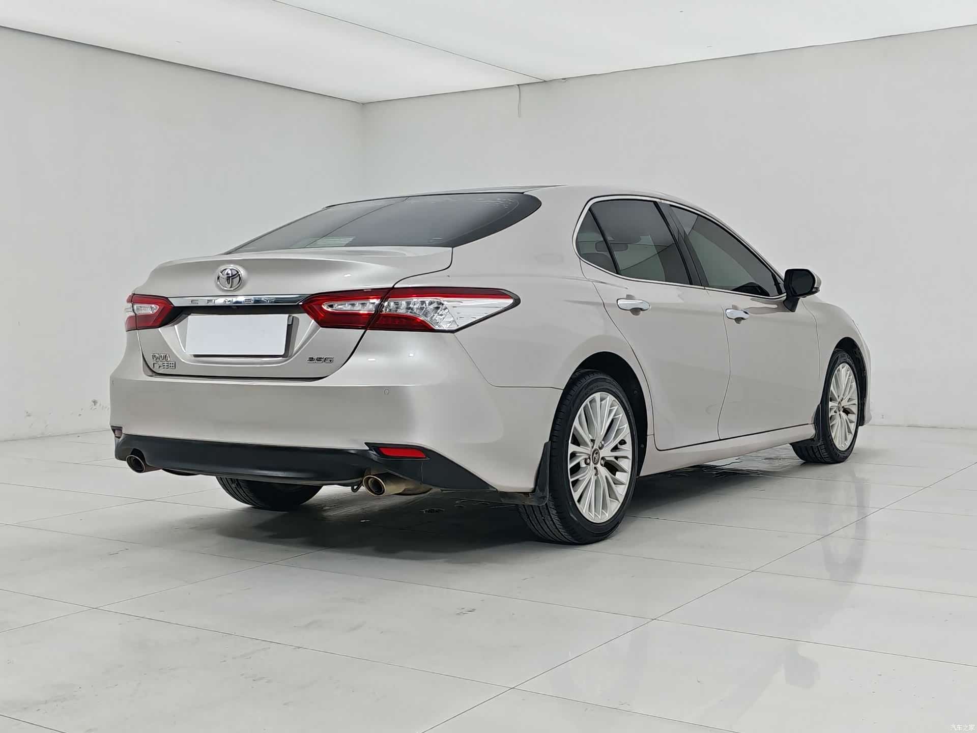 Toyota Camry, 2018 8