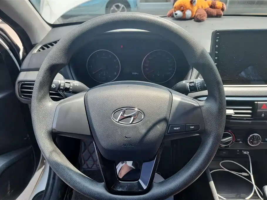 Hyundai Yuedong