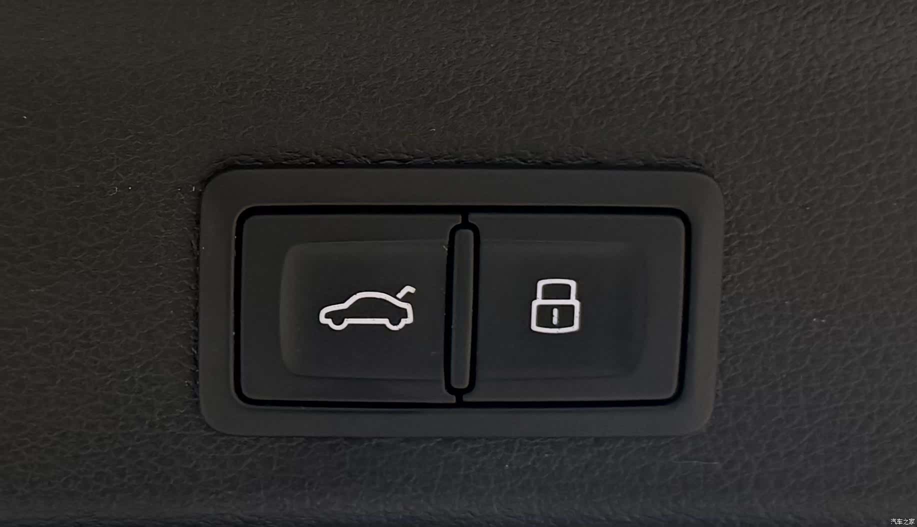 Audi Q3, 2023 25