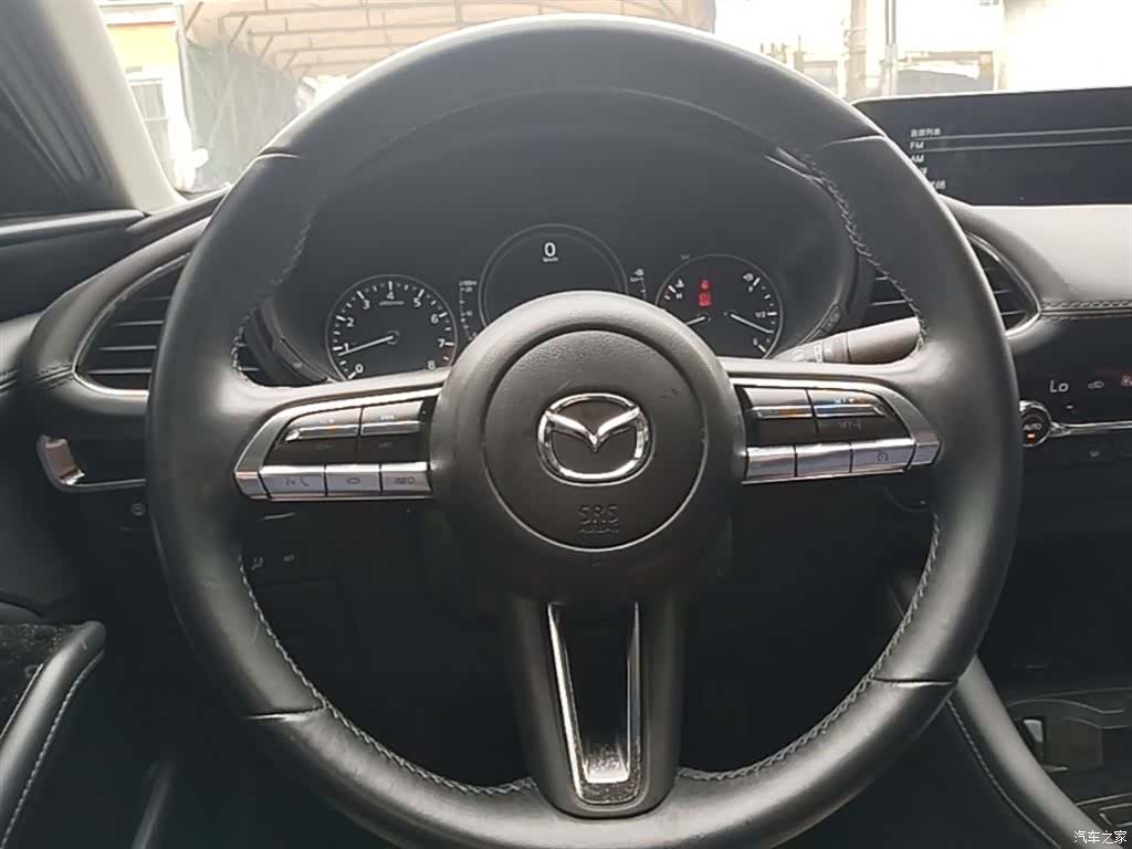 Mazda Mazda3, 2023 11