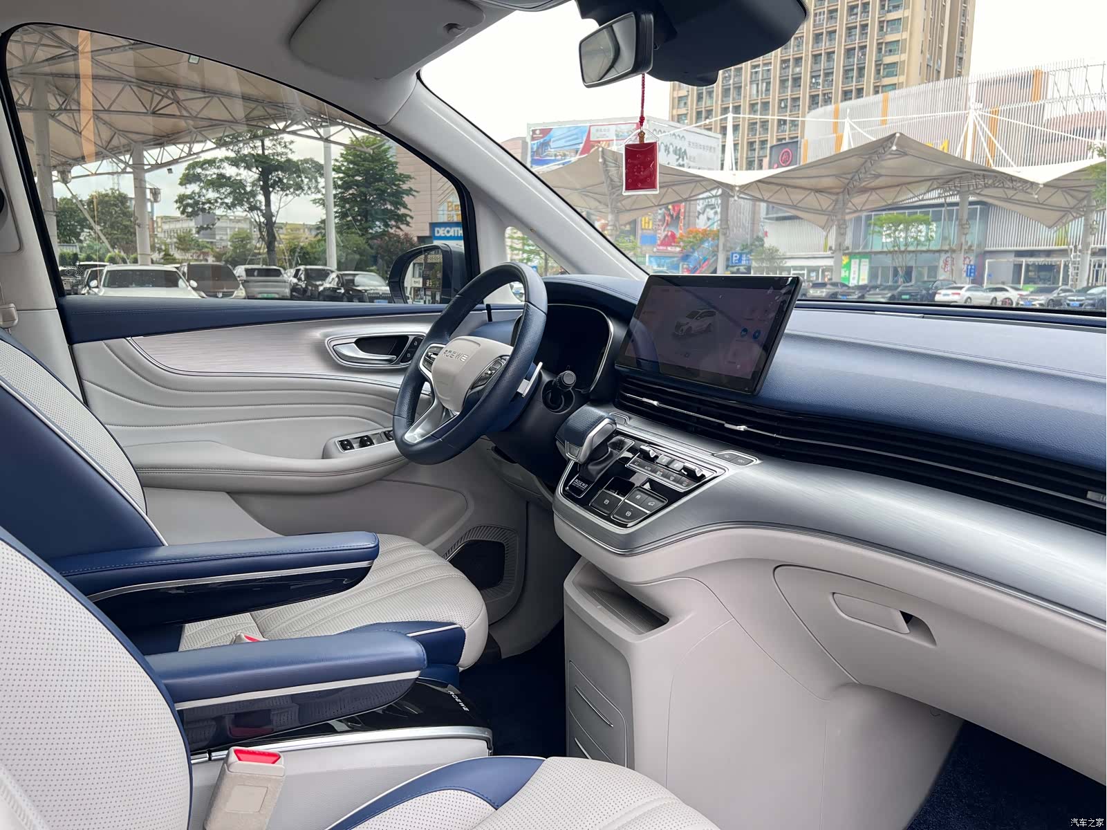 Roewe iMAX8, 2021 19