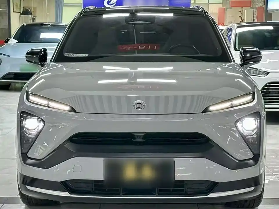 NIO ES6
