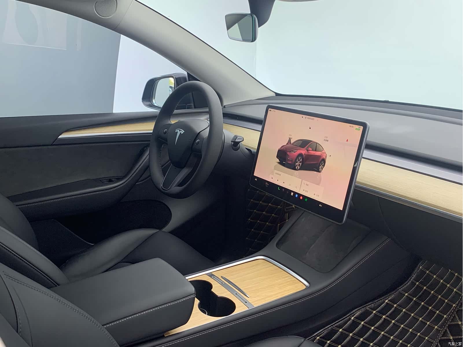 Tesla Model Y, 2022 15