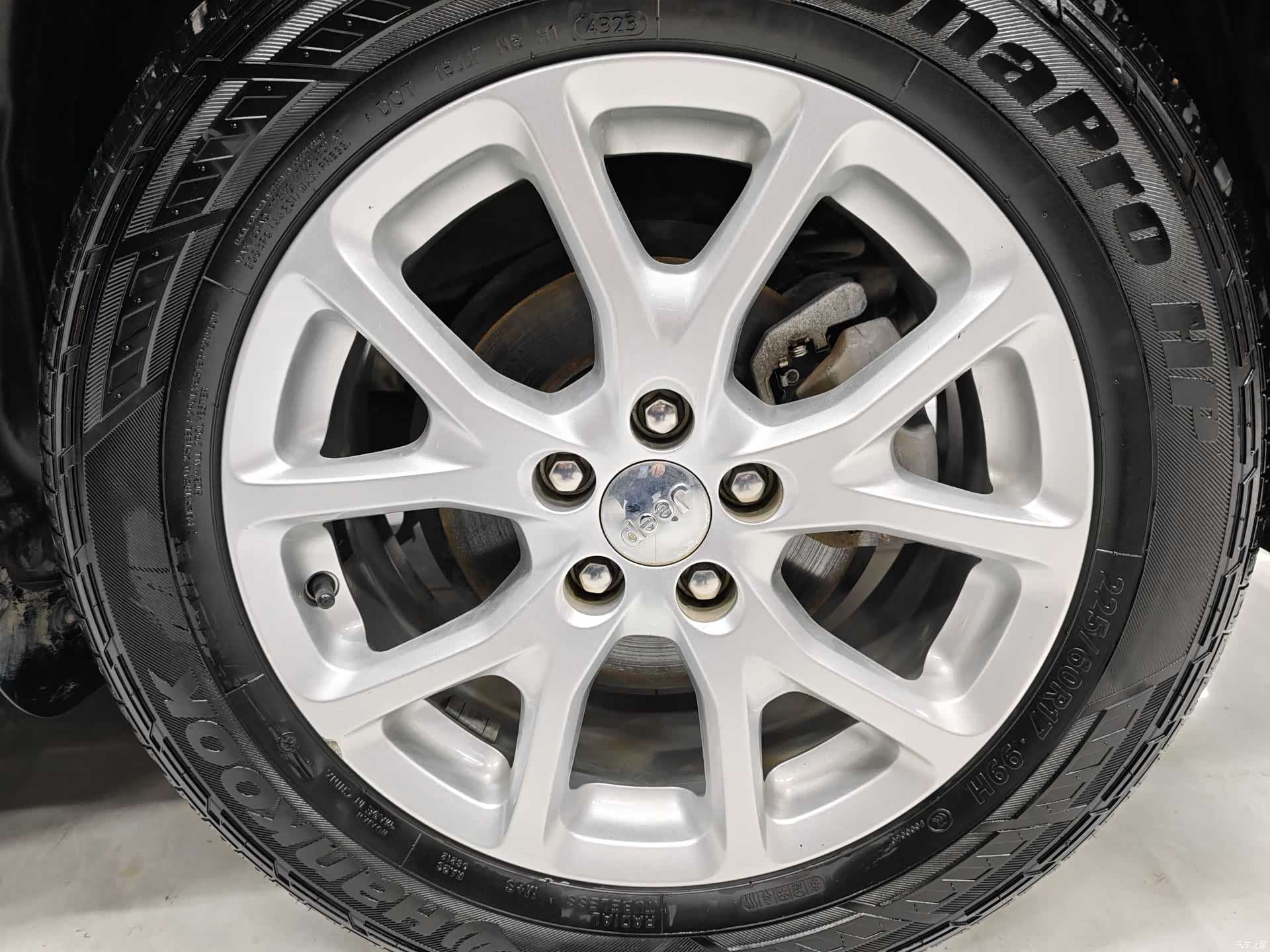 Jeep Cherokee, 2017 14