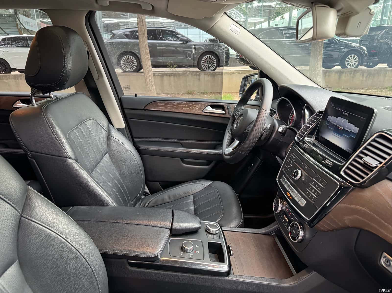 Mercedes-Benz GLE, 2017 15