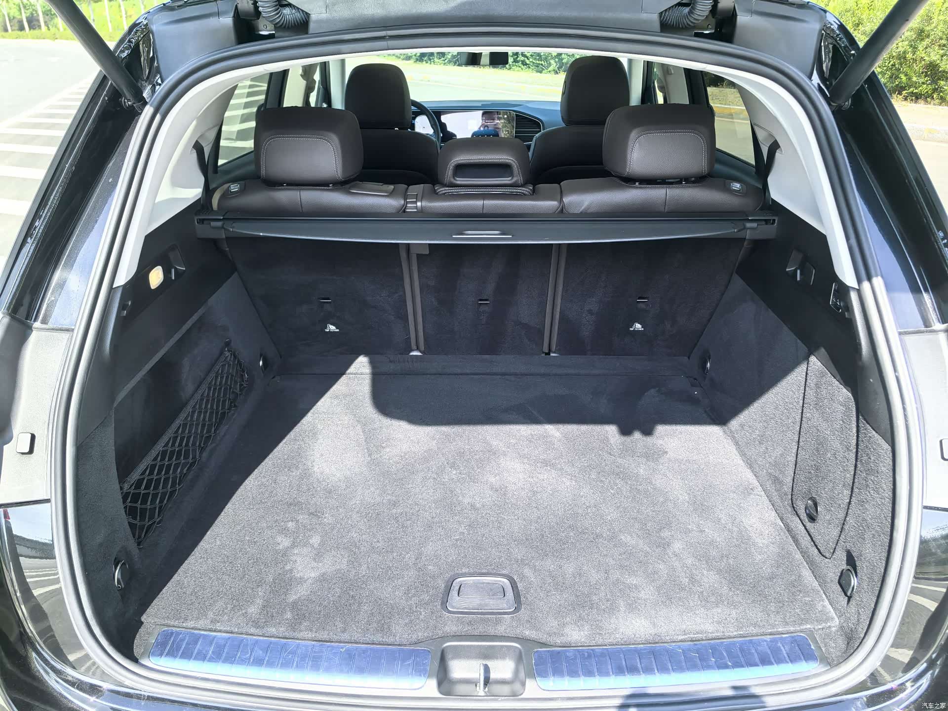 Mercedes-Benz GLE, 2023 15
