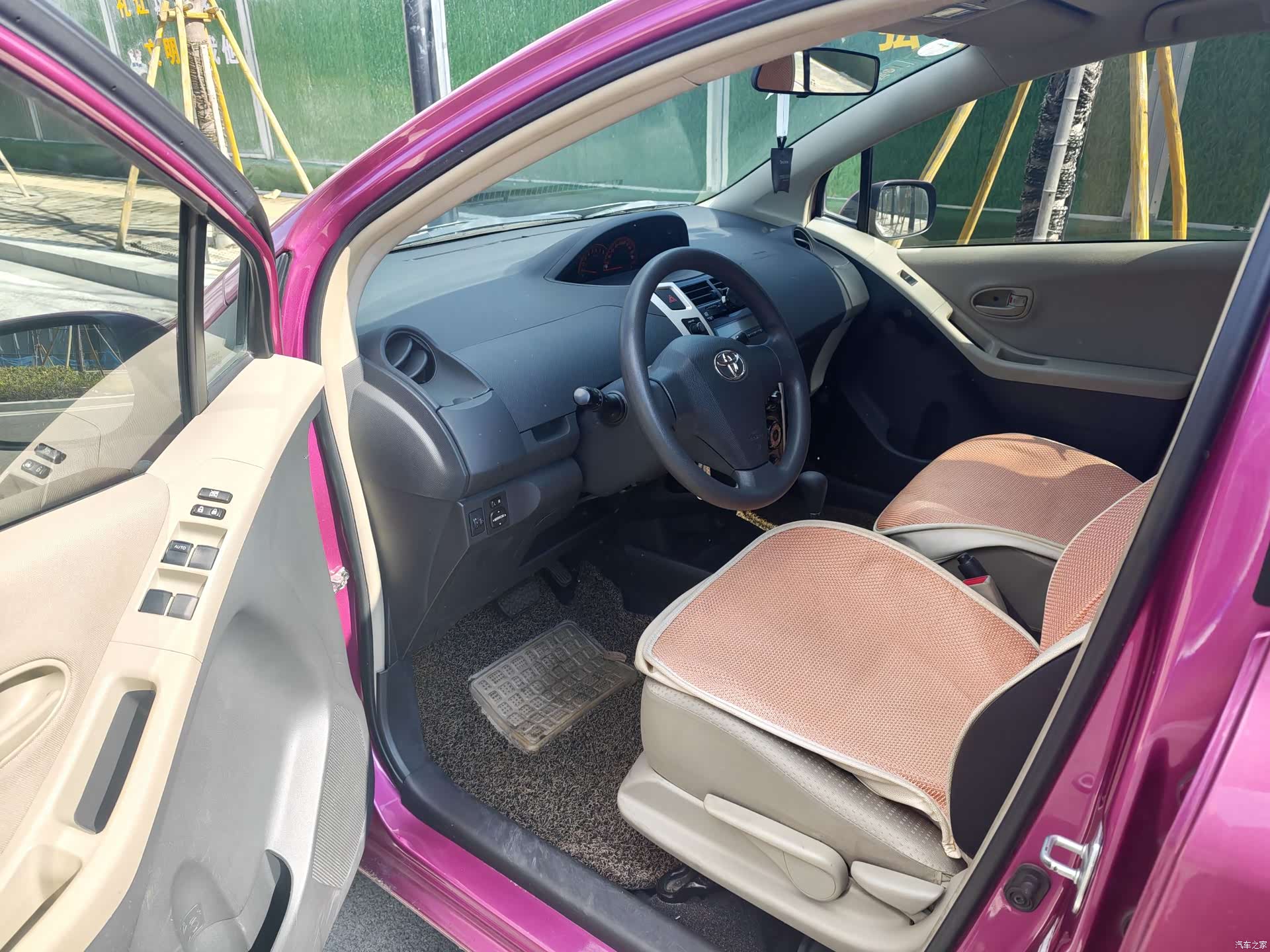Toyota 1.6E, 2012 4