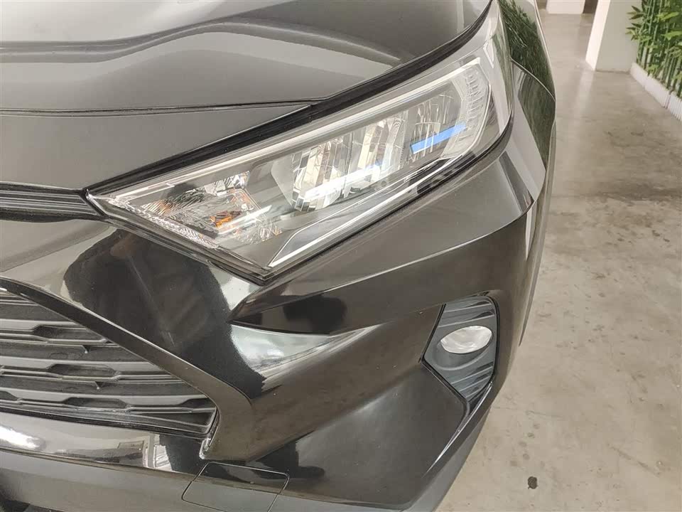 Toyota RAV4 Rongfang