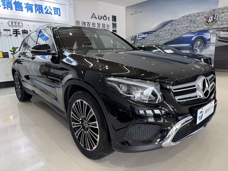 Mercedes-Benz GLC Mercedes-Benz GLC