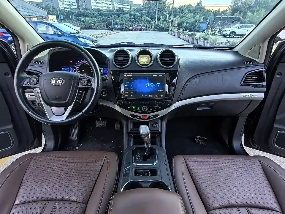 BYD S7
