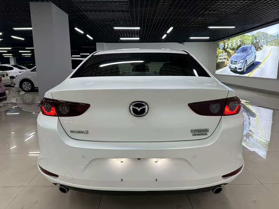 Mazda 3 Angkesaila