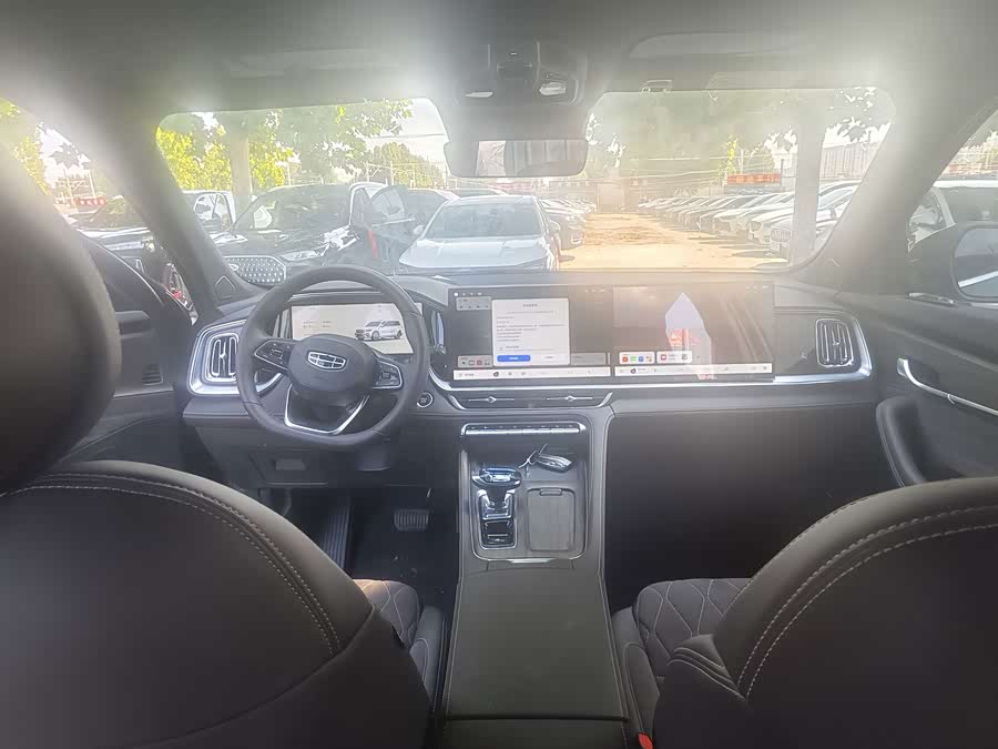 Geely Monjaro 2025, фото 4