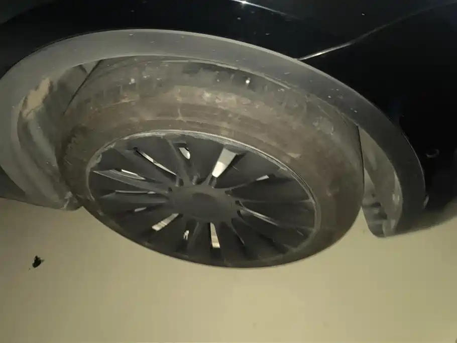 Tesla Model Y Tesla Model Y