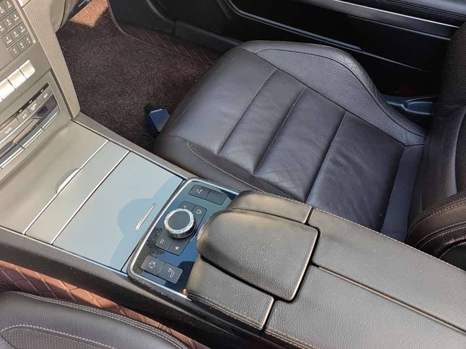 Mercedes-Benz E-class Mercedes-Benz E-class