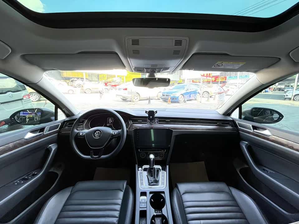 Volkswagen Magotan
