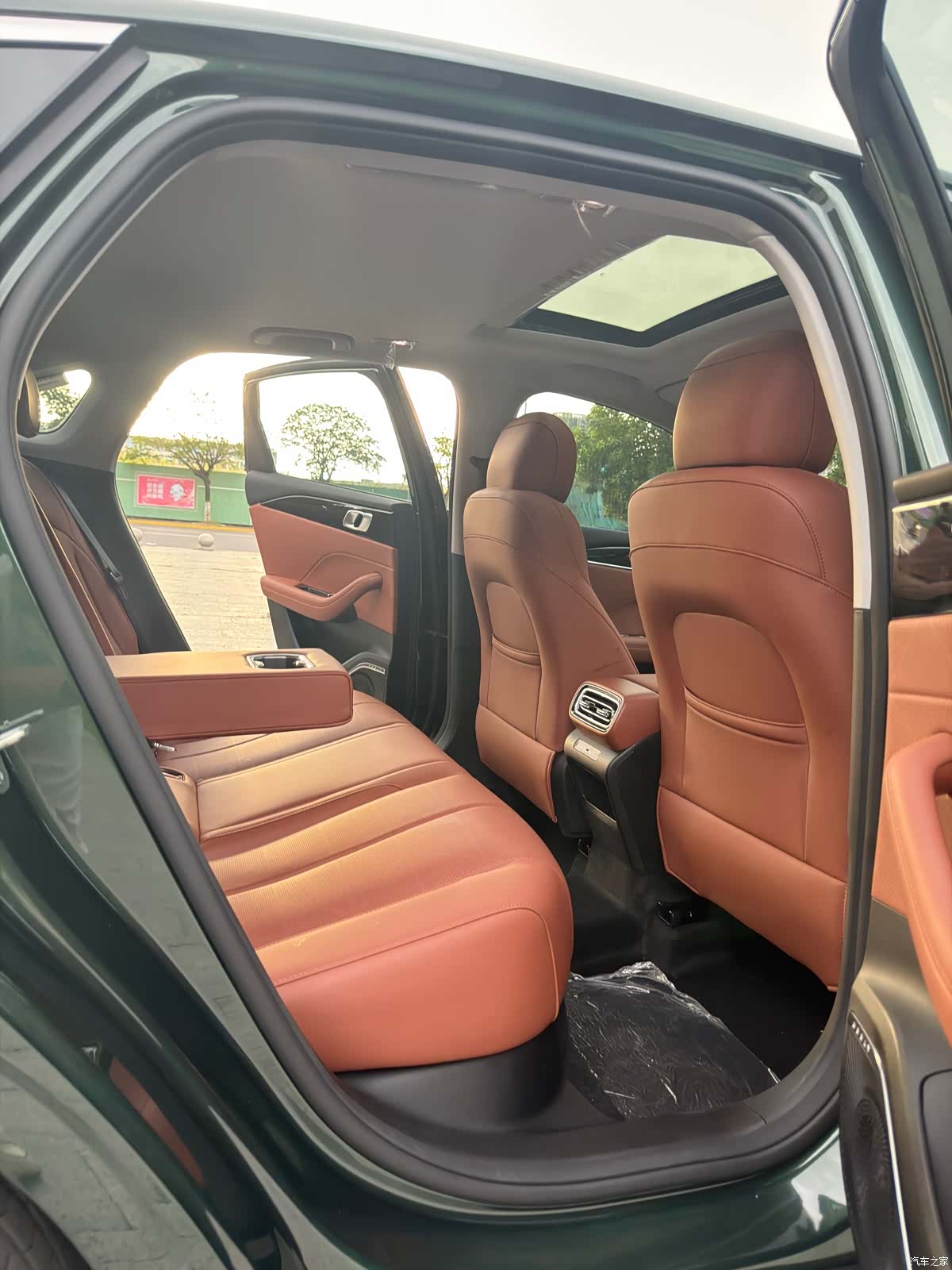 Geely Emgrand, 2025 22