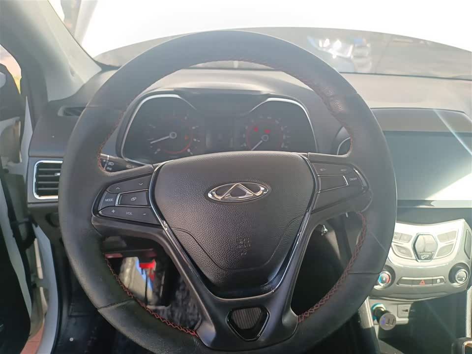 Chery Arrizo 5