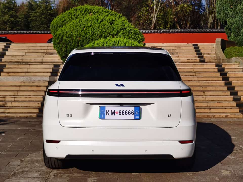 Li Auto Ideal L7