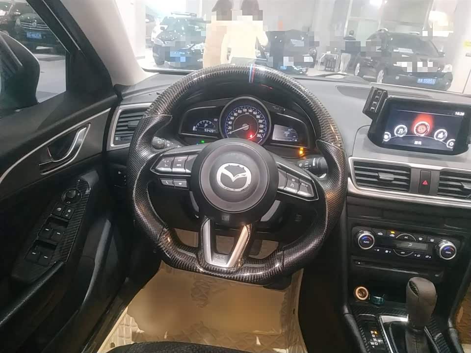 Mazda 3 Angkesaila