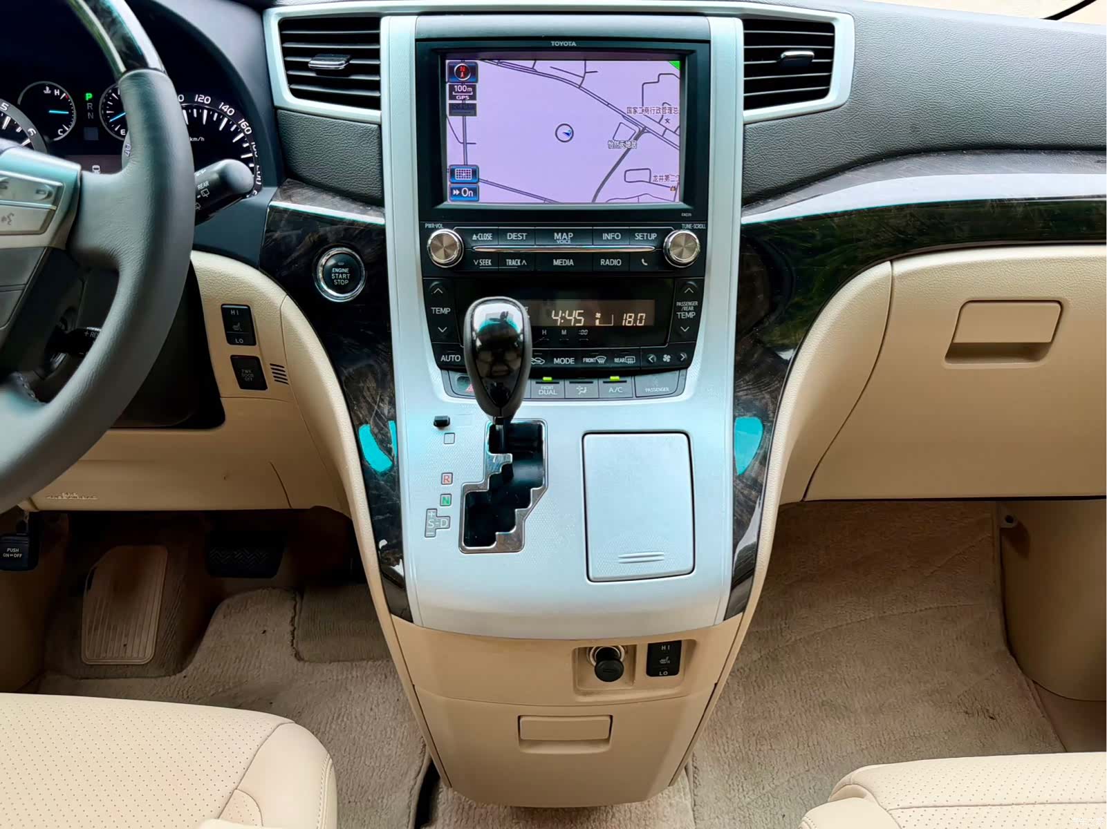Toyota Alphard, 2012 14
