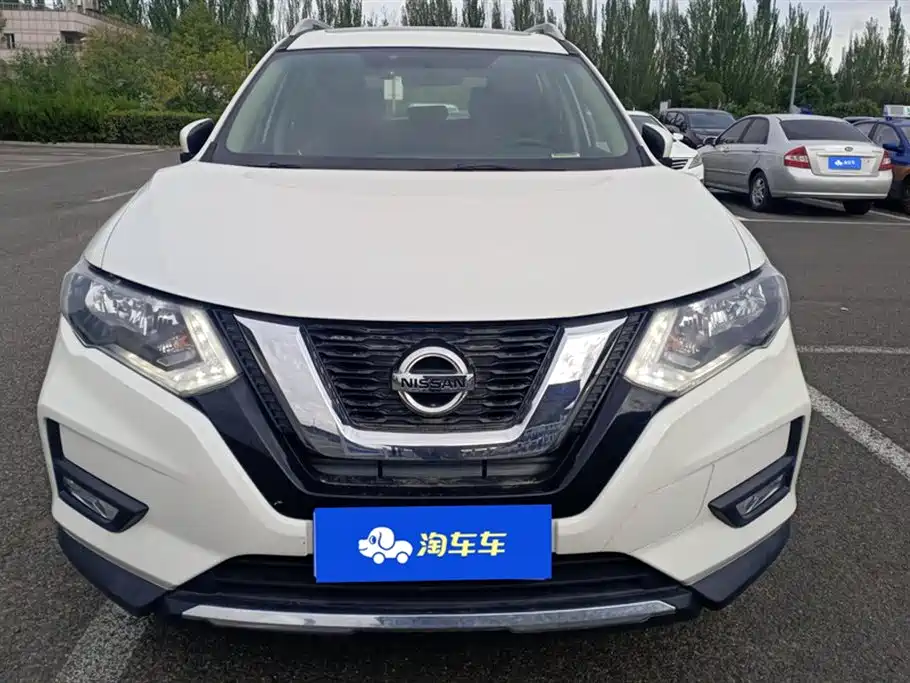 Nissan Qijun