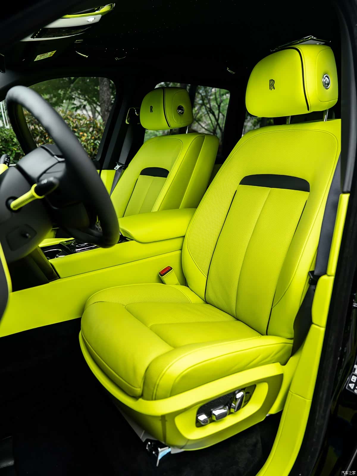 Rolls-Royce Cullinan, 2025 9