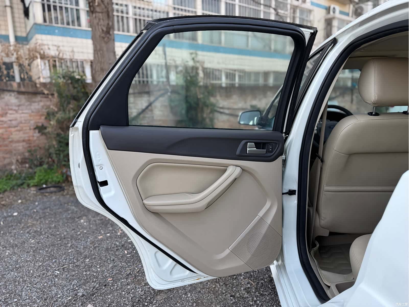 Ford Focus, 2014 18
