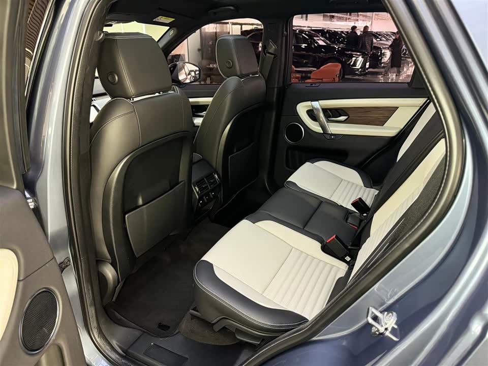 Land Rover Discover sports