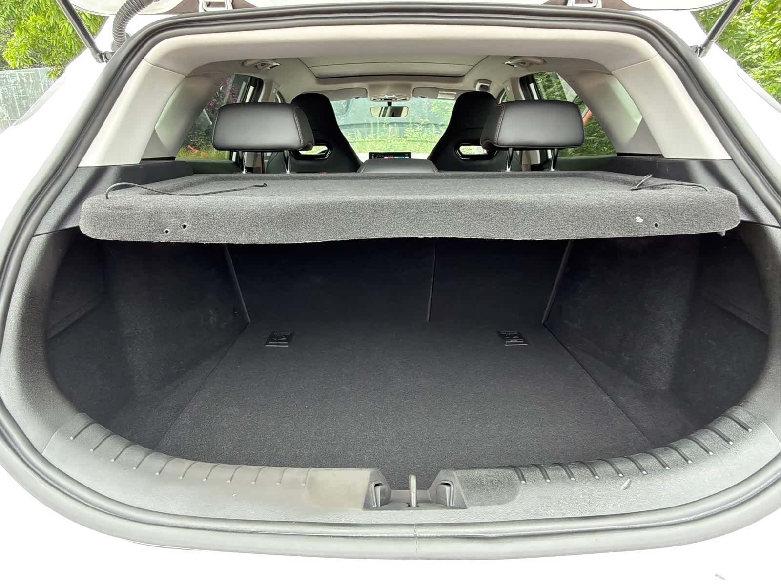Geely Emgrand, 2022 19