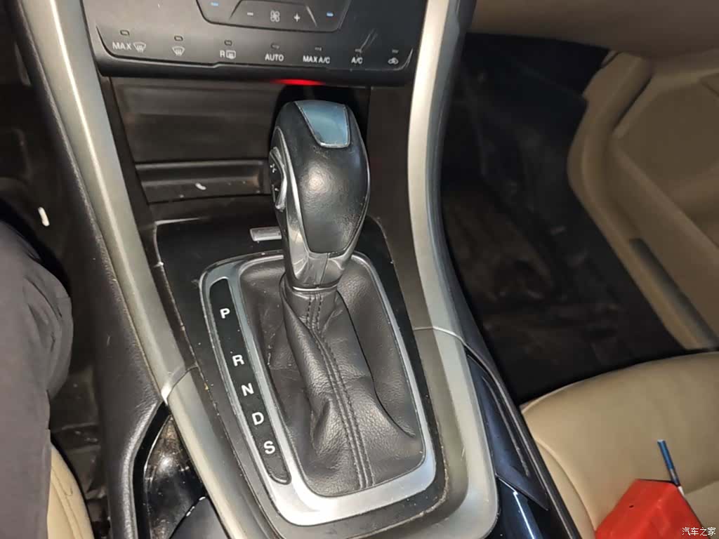 Ford Mondeo, 2014 14