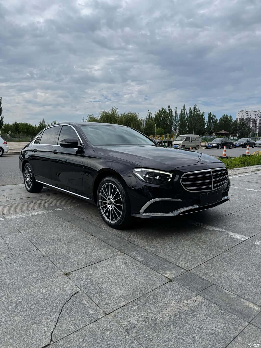 Mercedes-Benz E-Class, 2021 3