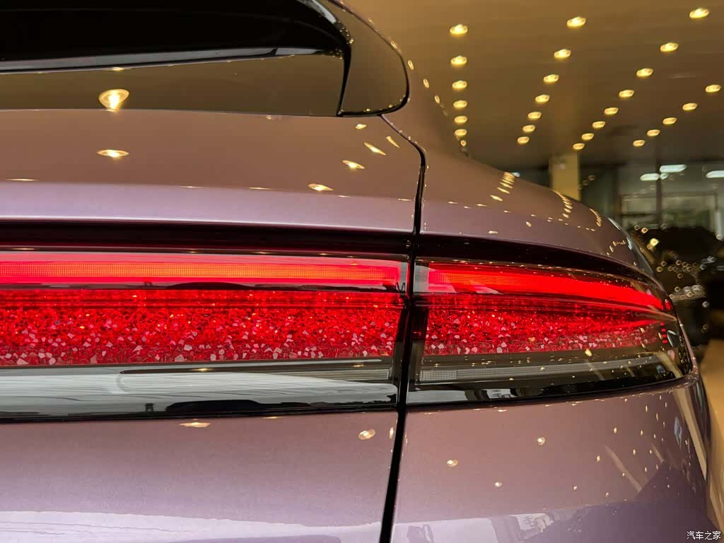SAIC ShangJie Z7T, 2026 10