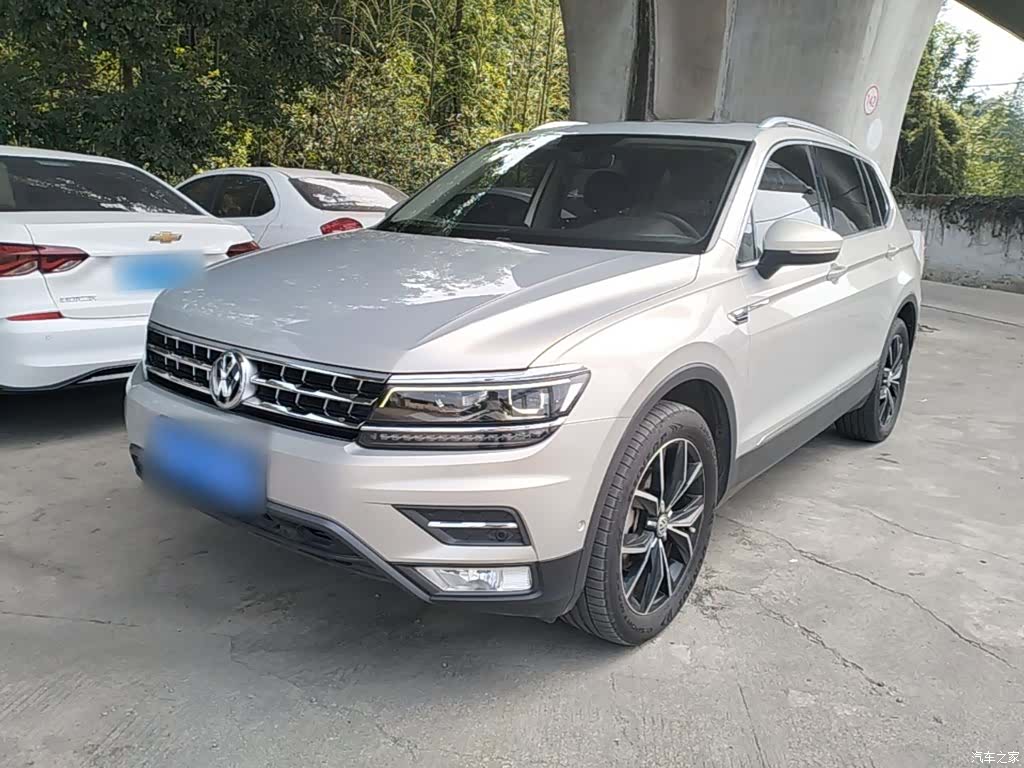Volkswagen Tiguan L