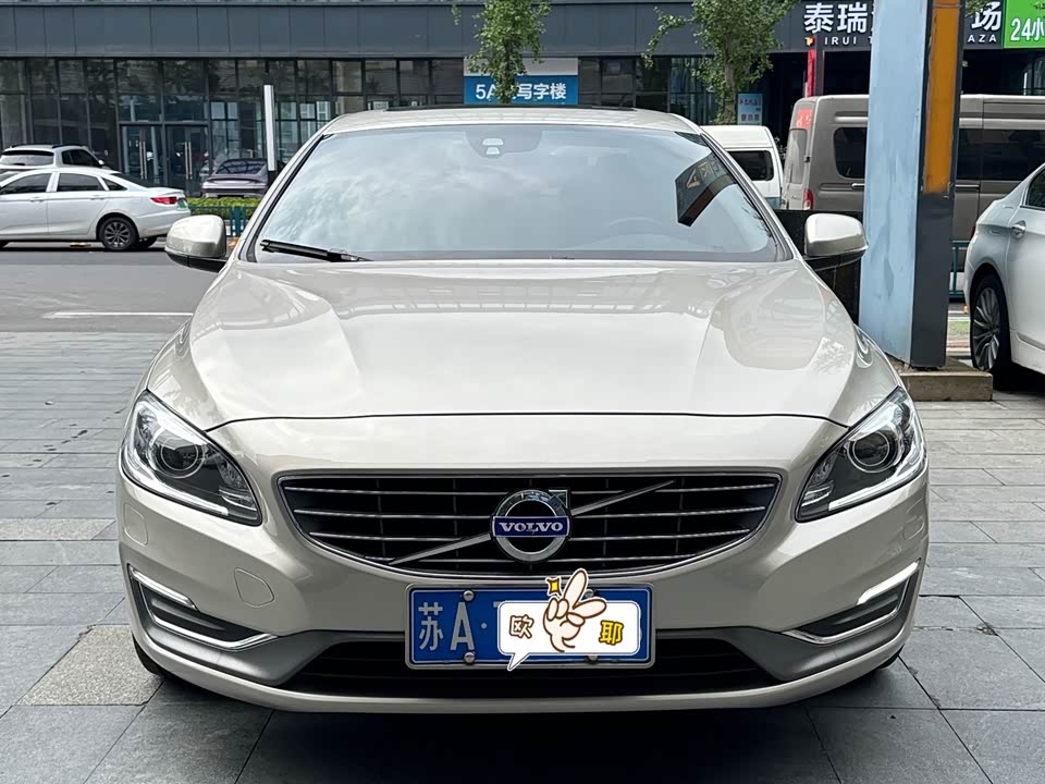 Volvo S60