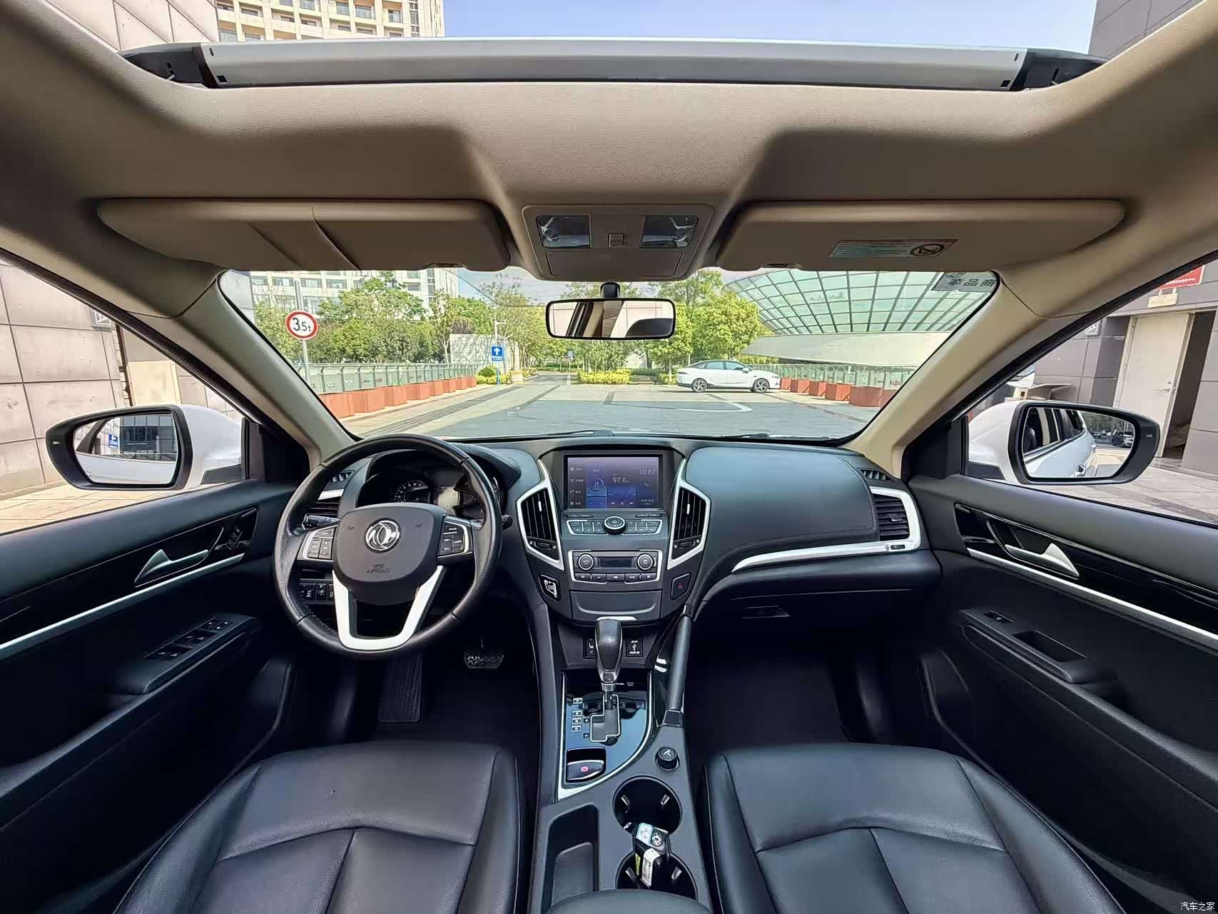 DongFeng AX7, 2016 4